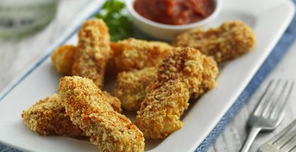 Gluten-free mozzarella sticks with tomato and herb dip