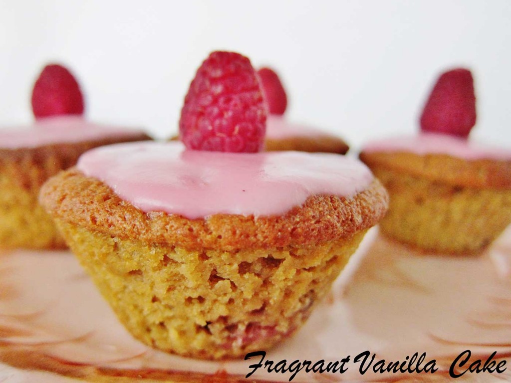 Raspberry-Cupcakes-1