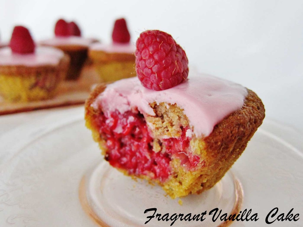 Raspberry-Cupcakes-4