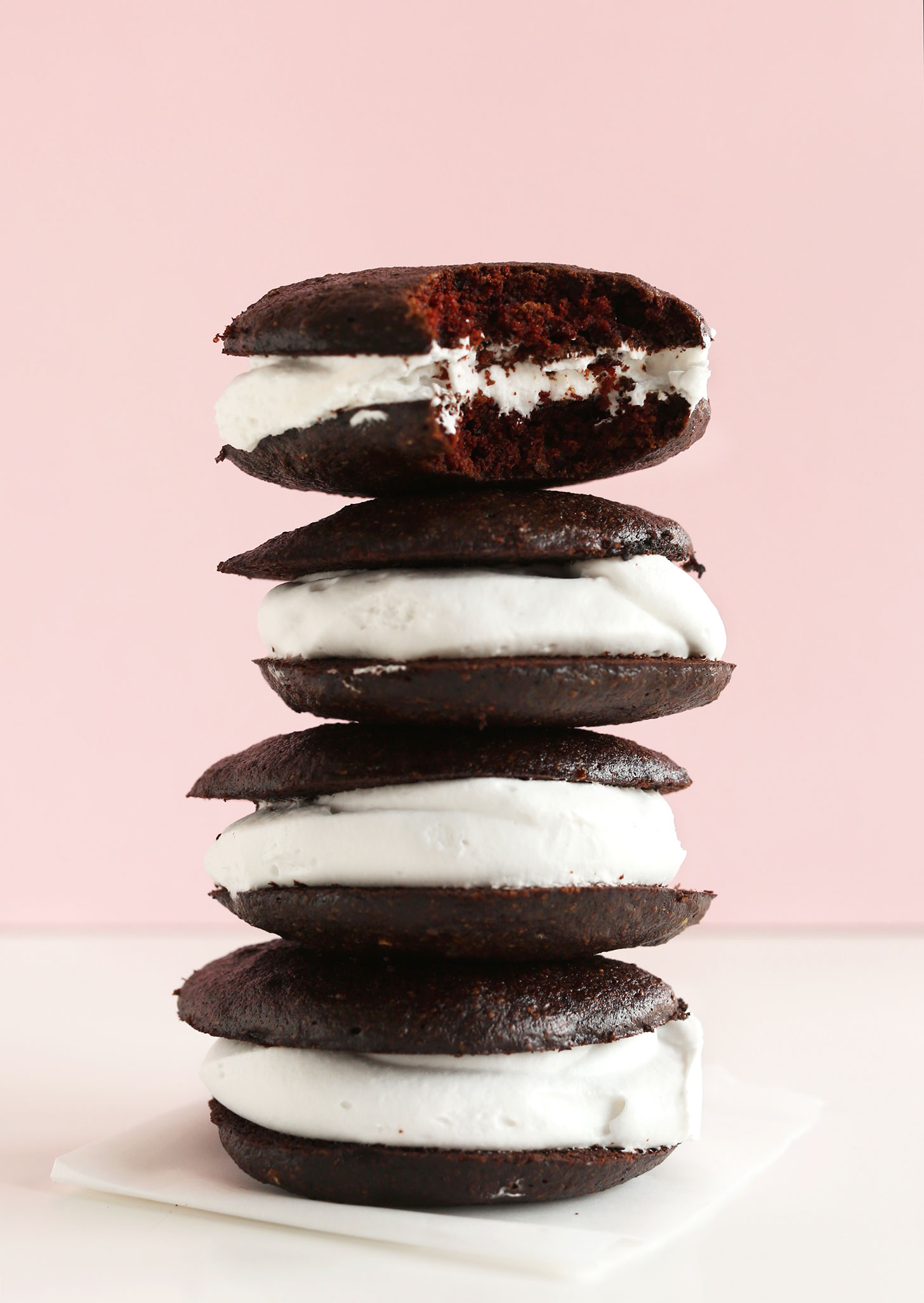 AMAZING-Vegan-Whoopie-Pies-made-with-1-Bowl-vegan-glutenfree-recipe-whoopiepie-dessert-chocolate-coconut-pie