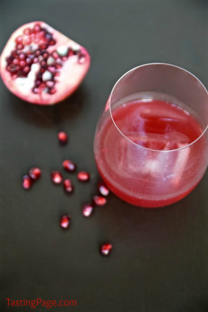 Pomegranate+Whisky+Cocktail+|+TastingPage.com