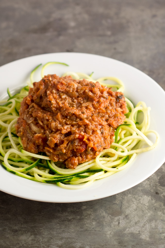 vegetable-bolognese-vegan-zucchininoodles-zoodles-2