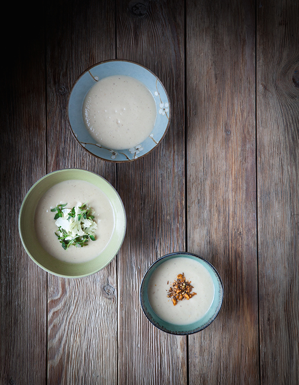 Cauliflower soup with dukkah