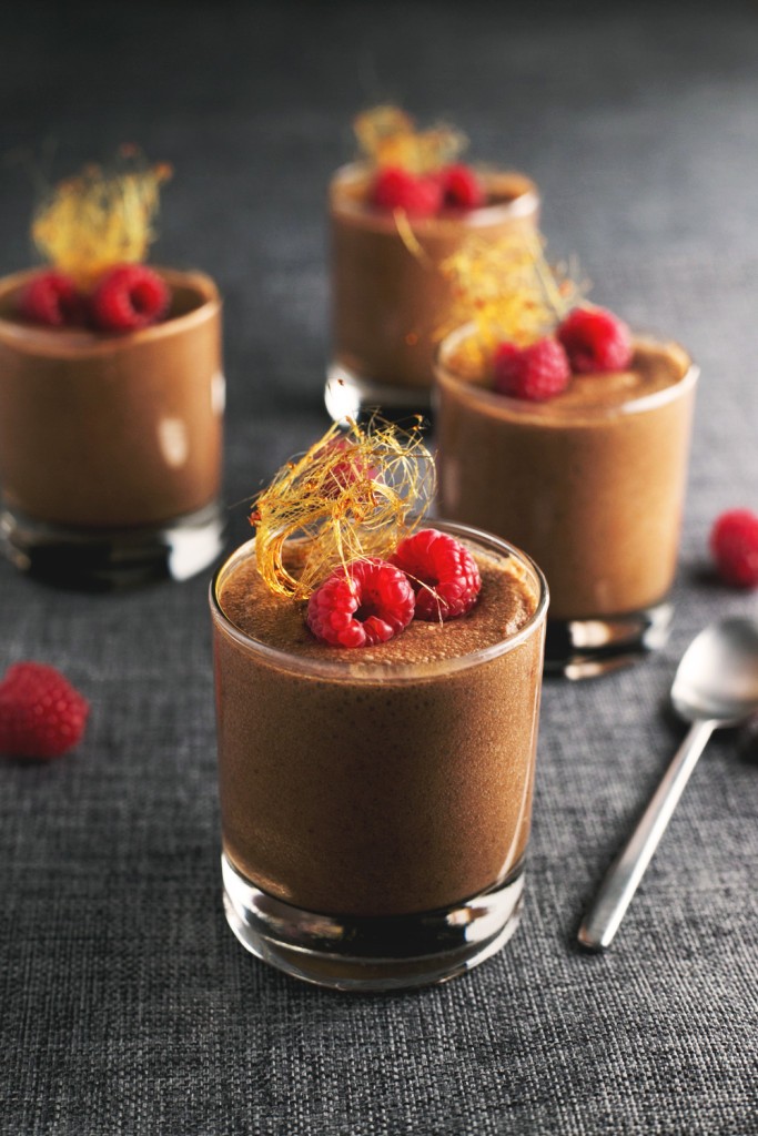 Vegan-Chocolate-Mousse-made-with-Aquafaba-Chickpea-Brine-10-683x1024