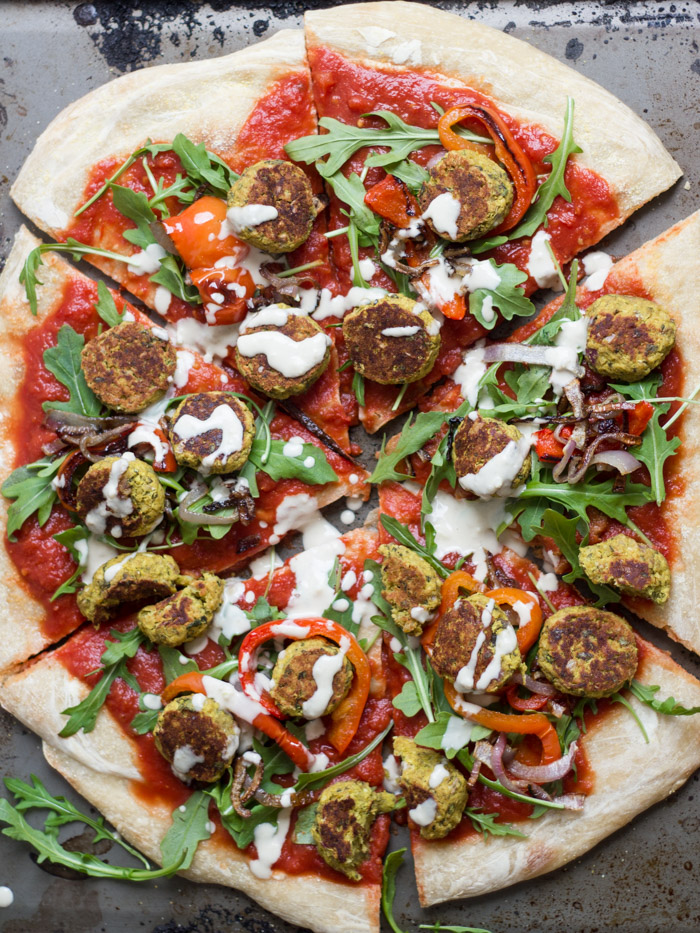 vegan-falafel-pizza