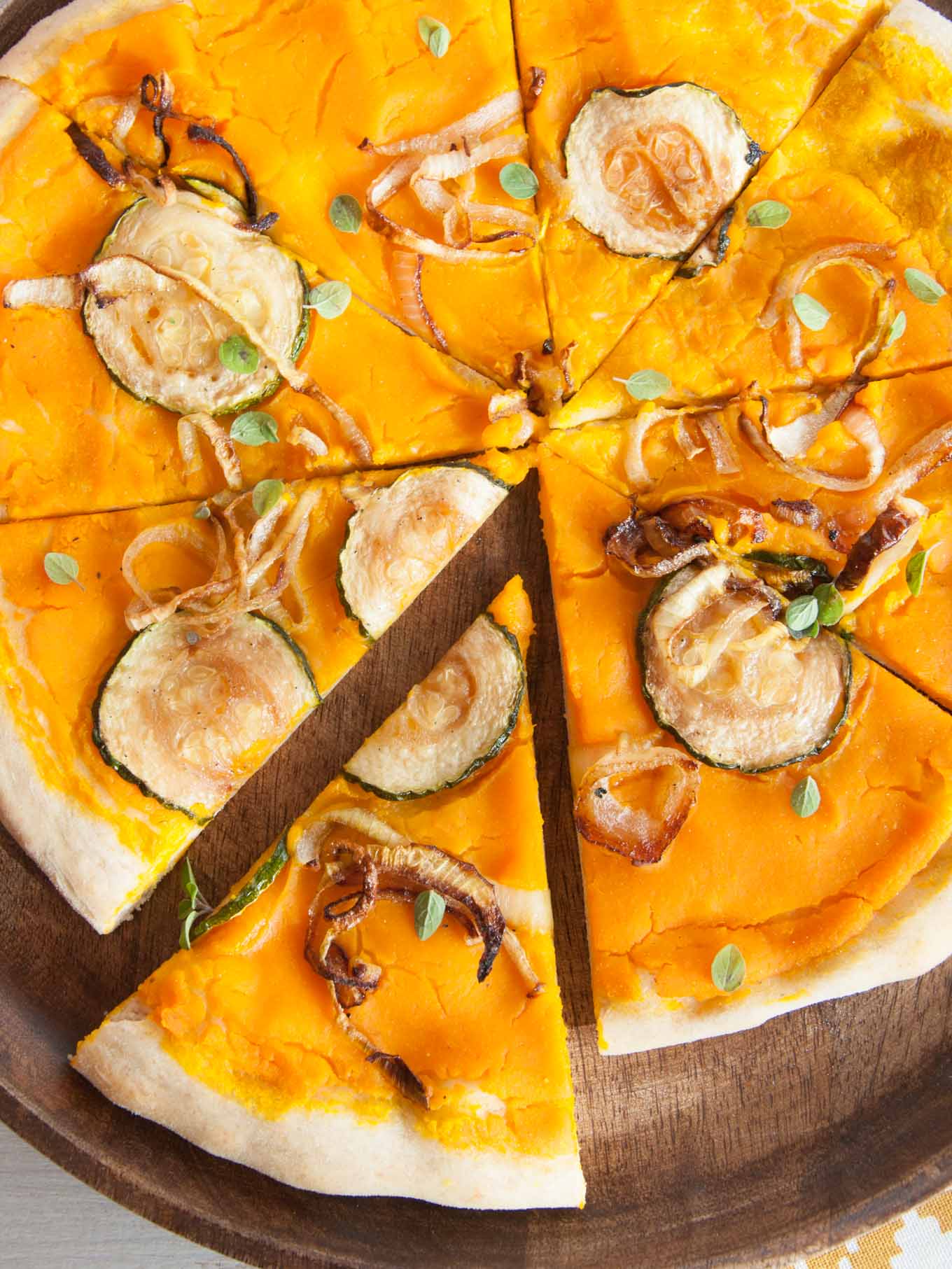 vegan-pumpkin-pizza-3