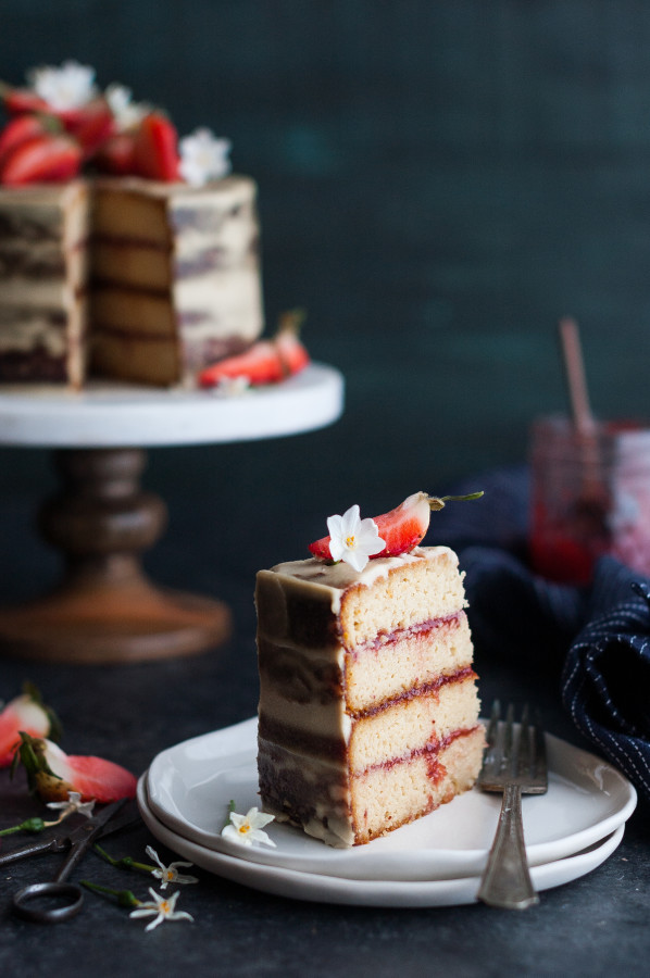 Strawberry-Vanilla-Almond-Cream-Cake-5-598x900
