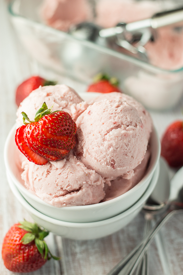 Vegan-Strawberry-Coconut-Ice-Cream-3