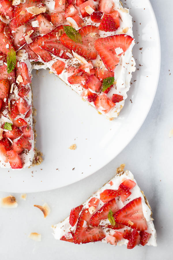 vegan-strawberry-coconut-cream-pie-16