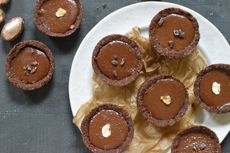 DOUBLE CHOCOLATE HAZELNUT CREAM NESTS 