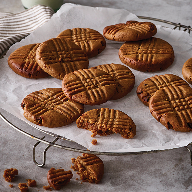 Chocolate chip & peanut butter cookies