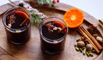 Mandarin mulled wine