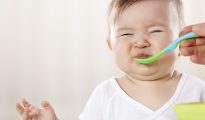 Weaning babies and toddlers with food allergies