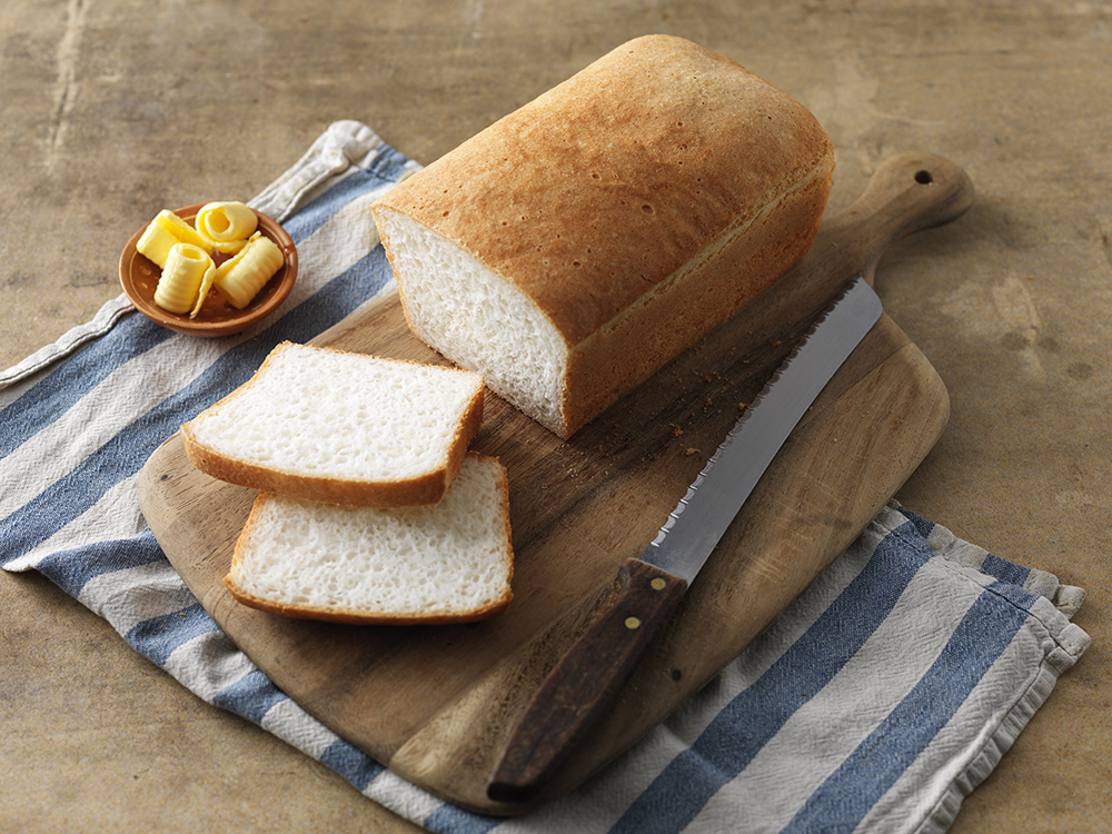 Gluten-free white oven bread loaf