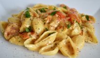 dairy-free cheese and tomato pasta