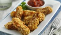 Gluten-free mozzarella sticks with tomato and herb dip