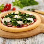 Gluten-free goat's cheese pizza