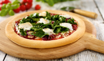 Gluten-free goat's cheese pizza