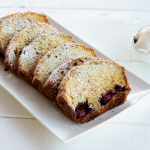 berry loaf cake