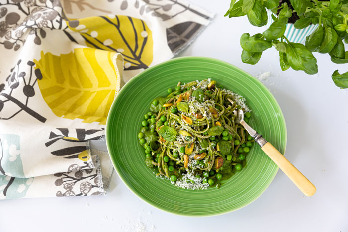 Super Quick Buckwheat Noodles with a Creamy Green Pea & Kale Sauce