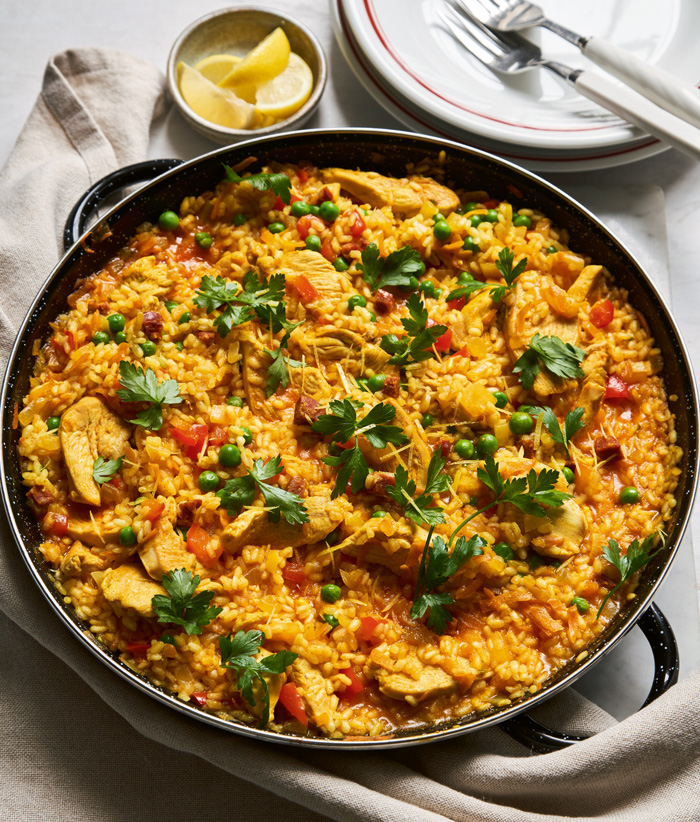 ZESTY CHICKEN & CHORZO PAELLA